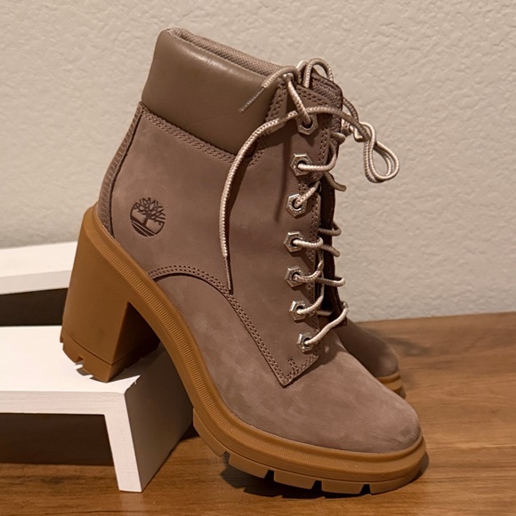 Timberland Women's Allington Heights Boot, Taupe Nubuck - Picture 2 of 4